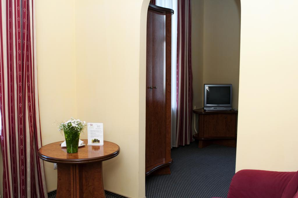 Wien Hotel Lviv Phòng bức ảnh