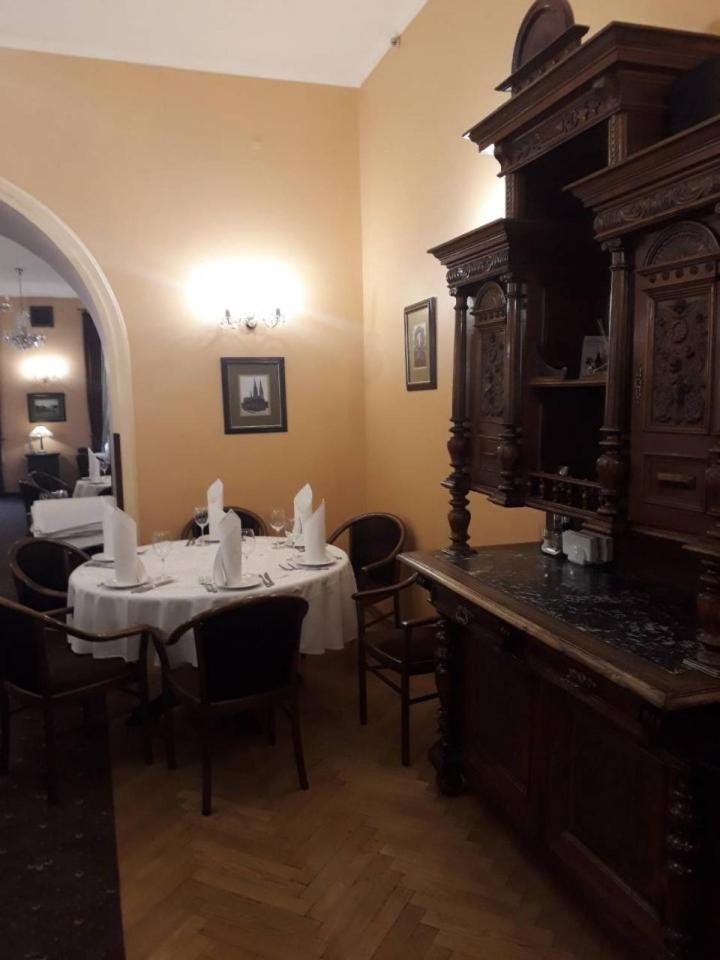 Wien Hotel Lviv Ngoại thất bức ảnh