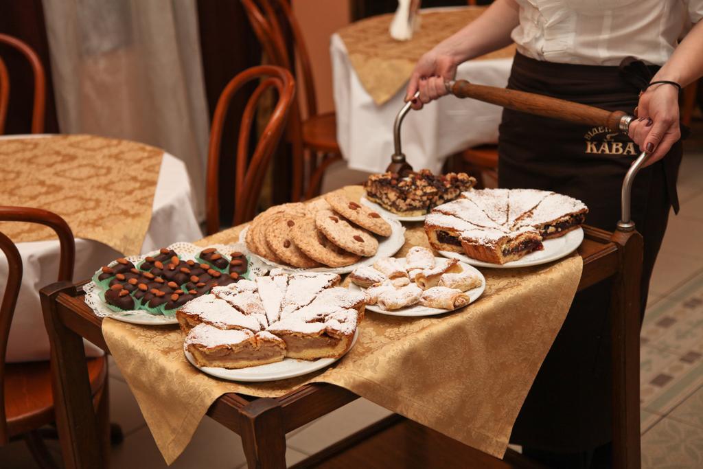 Wien Hotel Lviv Ngoại thất bức ảnh